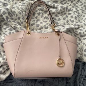 Michael Kors medium pink bag